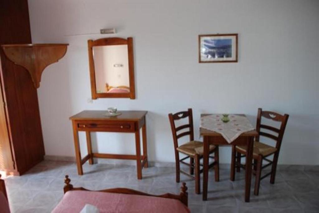Romantza Skala  Bagian luar foto